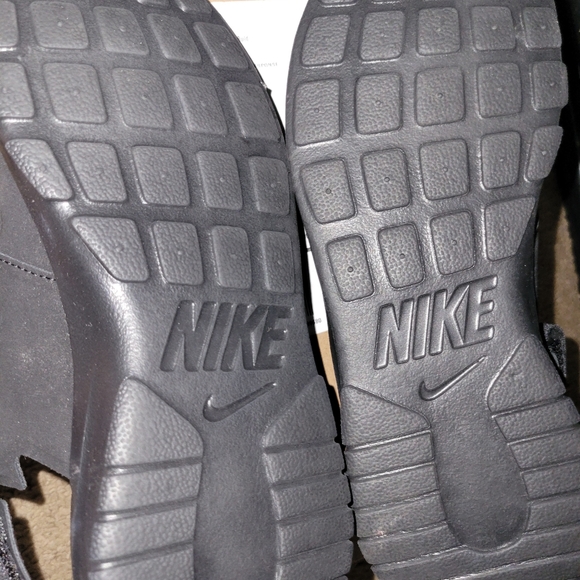 Nike Sandals - Picture 4 of 5